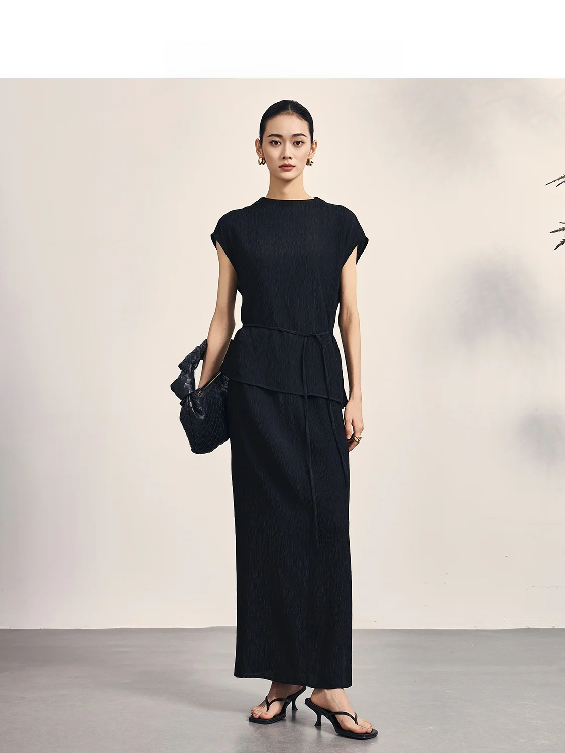 Annibycn Silk Texture Set Women's Summer High-End Short Sleeve Top Half Skirt Two-Piece Set Fashionable Elegant Casual Wear