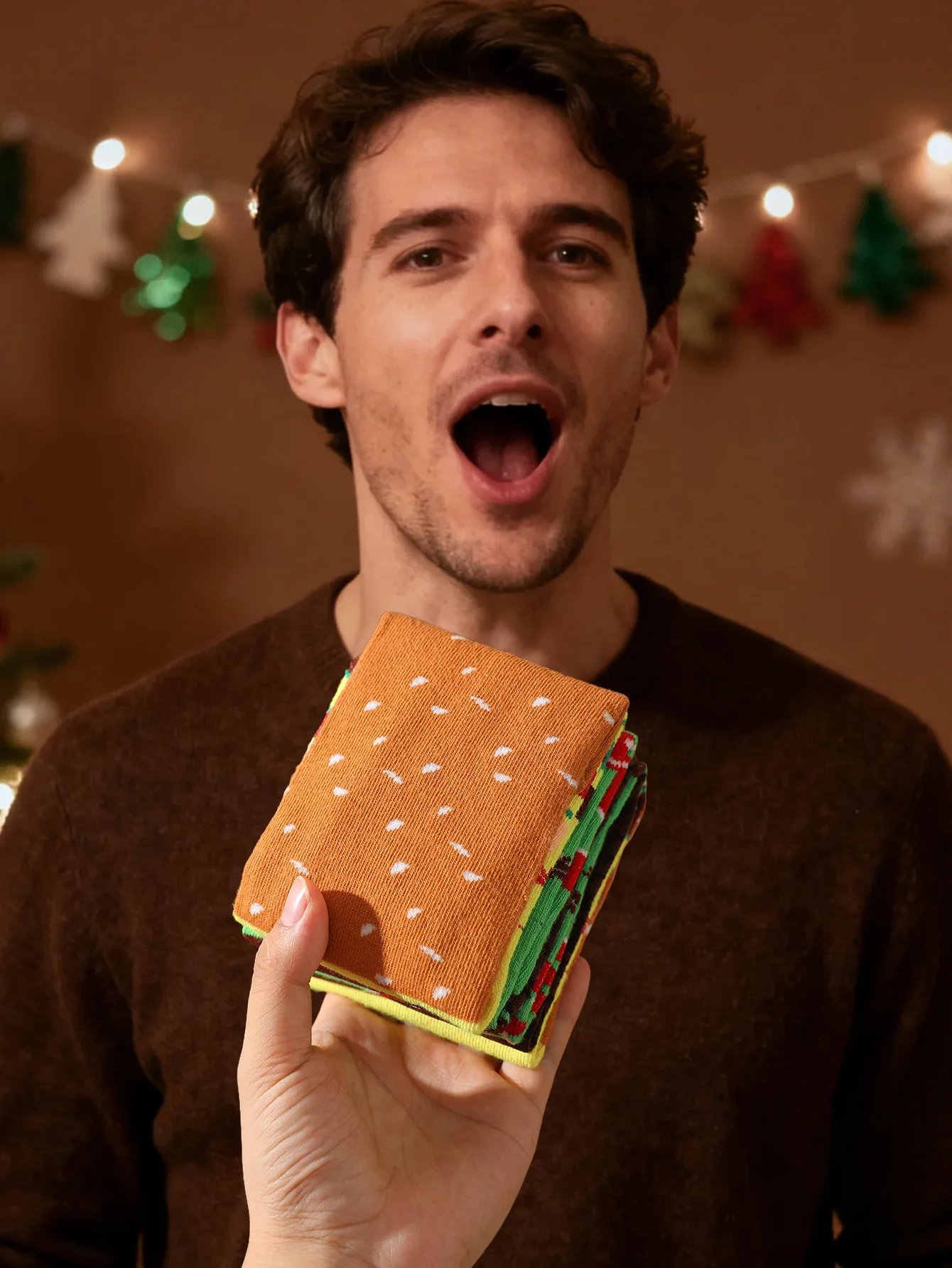 زوجان من الجوارب الرجالية والنسائية بنفس تصميم همبرغر فريد ومبتكر ومثير للاهتمام كهدية للعطلات #3