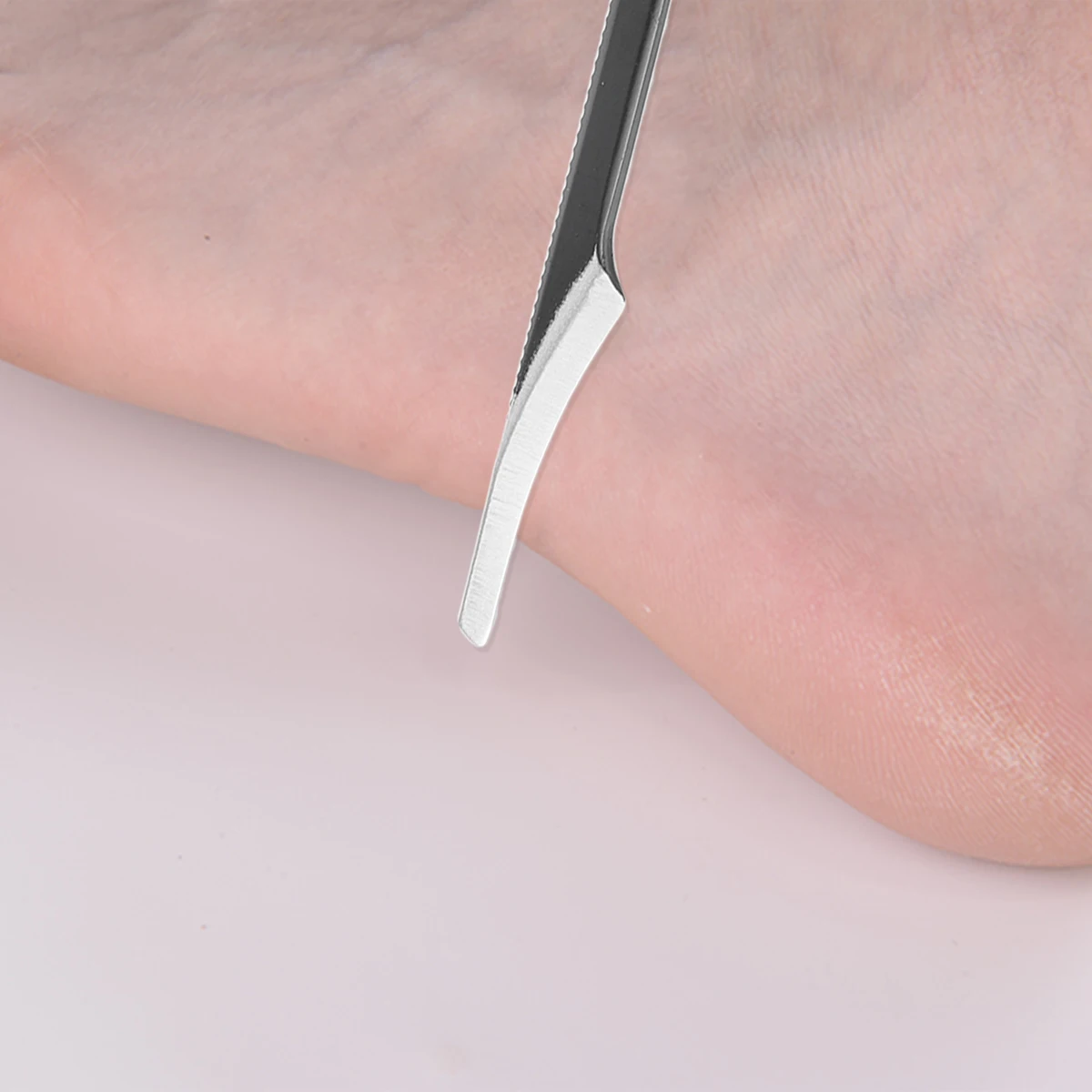 

2pcs Foot Callus Remover Dead Skin Pedicure Tool For Hard Skin Removal Gentle Exfoliation Professional Home Use Foot Scraper
