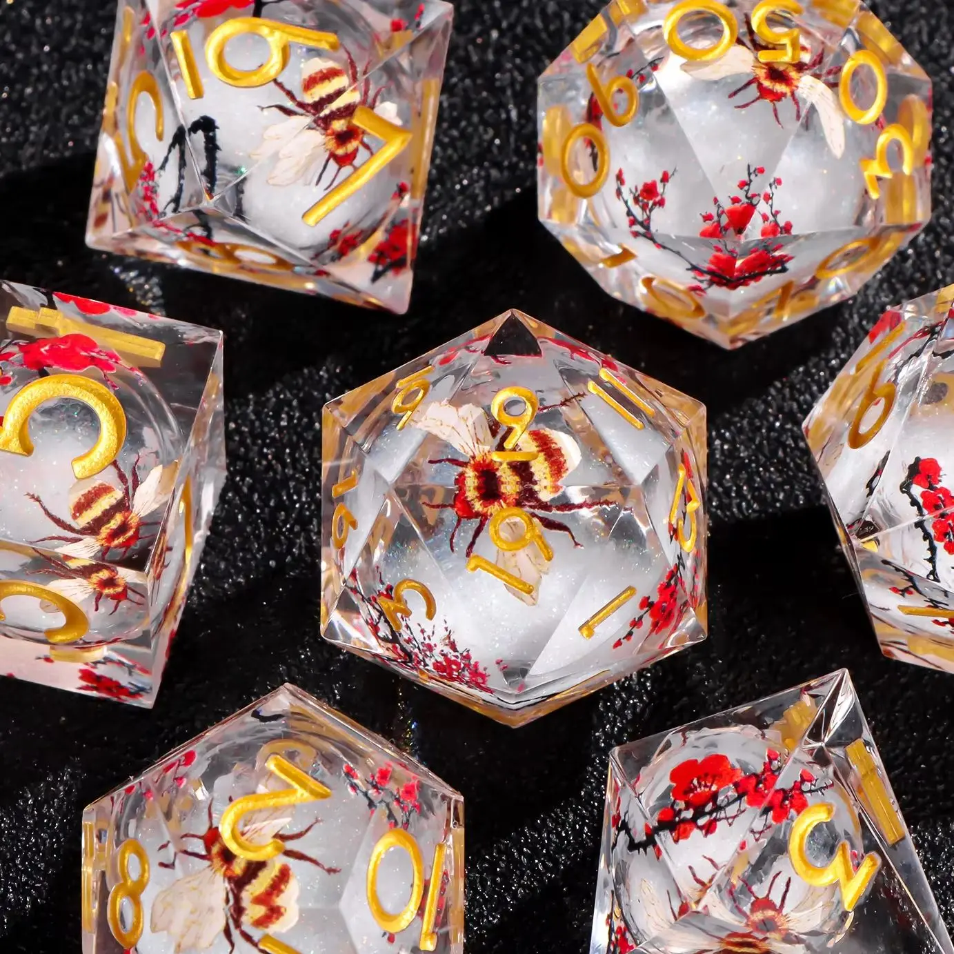 

7 Pieces Polyhedral Dice Set Bee Liquid Core Sharp Edge DnD Dice For Dungeons And DragonsDice Gift for Gamers D&D Dice Set