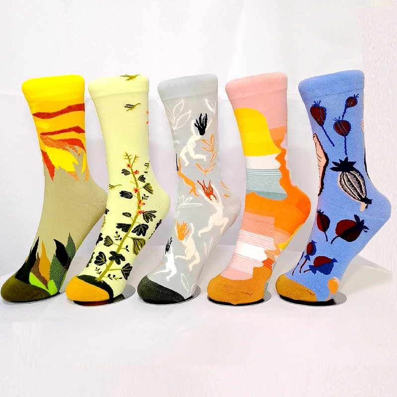 Women's New Fashion Colorful Socks Retro Art Painted Graffiti Creative tTrend Stockings High-Quality Hot Selling Sports Socks