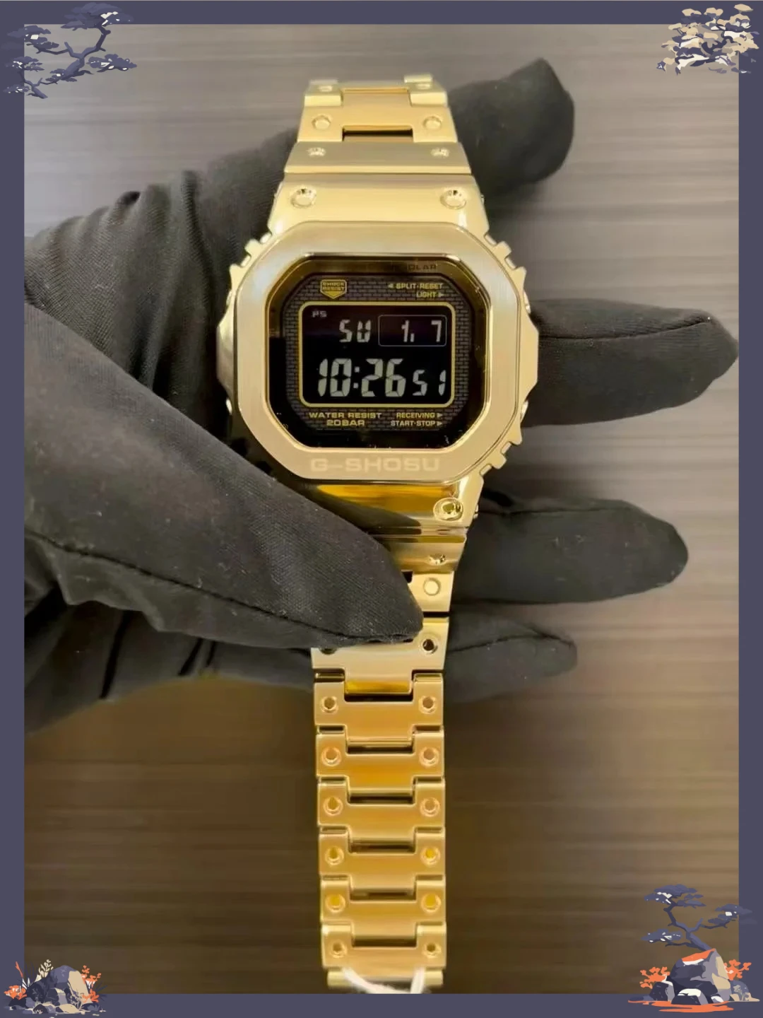 

Square sports electronic digital watch for men and women Full functionality World time LED display Butterfly clasp