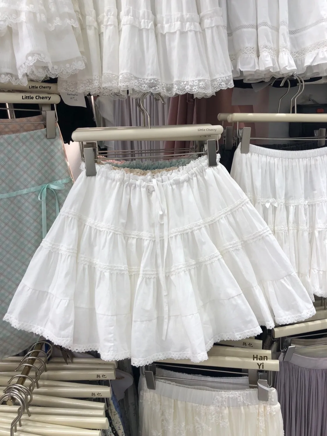 White Cake Skirt Heavy Embroidery Lace Belted Elastic Waist Half-length Summer Girl  Sweet Style Baking Powder Skirt
