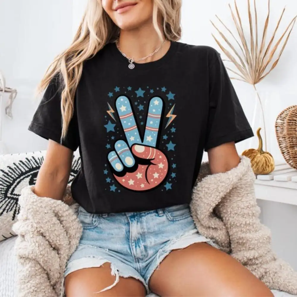 

Women's Patriotic Peace Sign T-Shirt | USA Flag Graphic Tee | 4th of July American Pride Gift Top