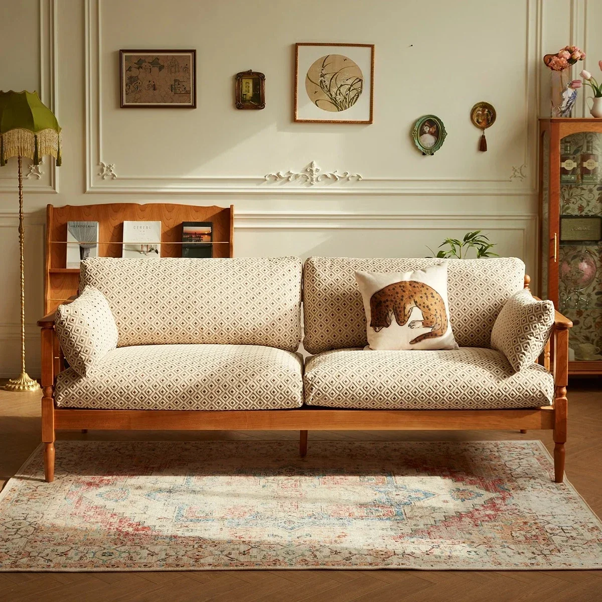 A  Solid wood fabric sofa retro down British living room French medium and ancient style small apartment removable and washable