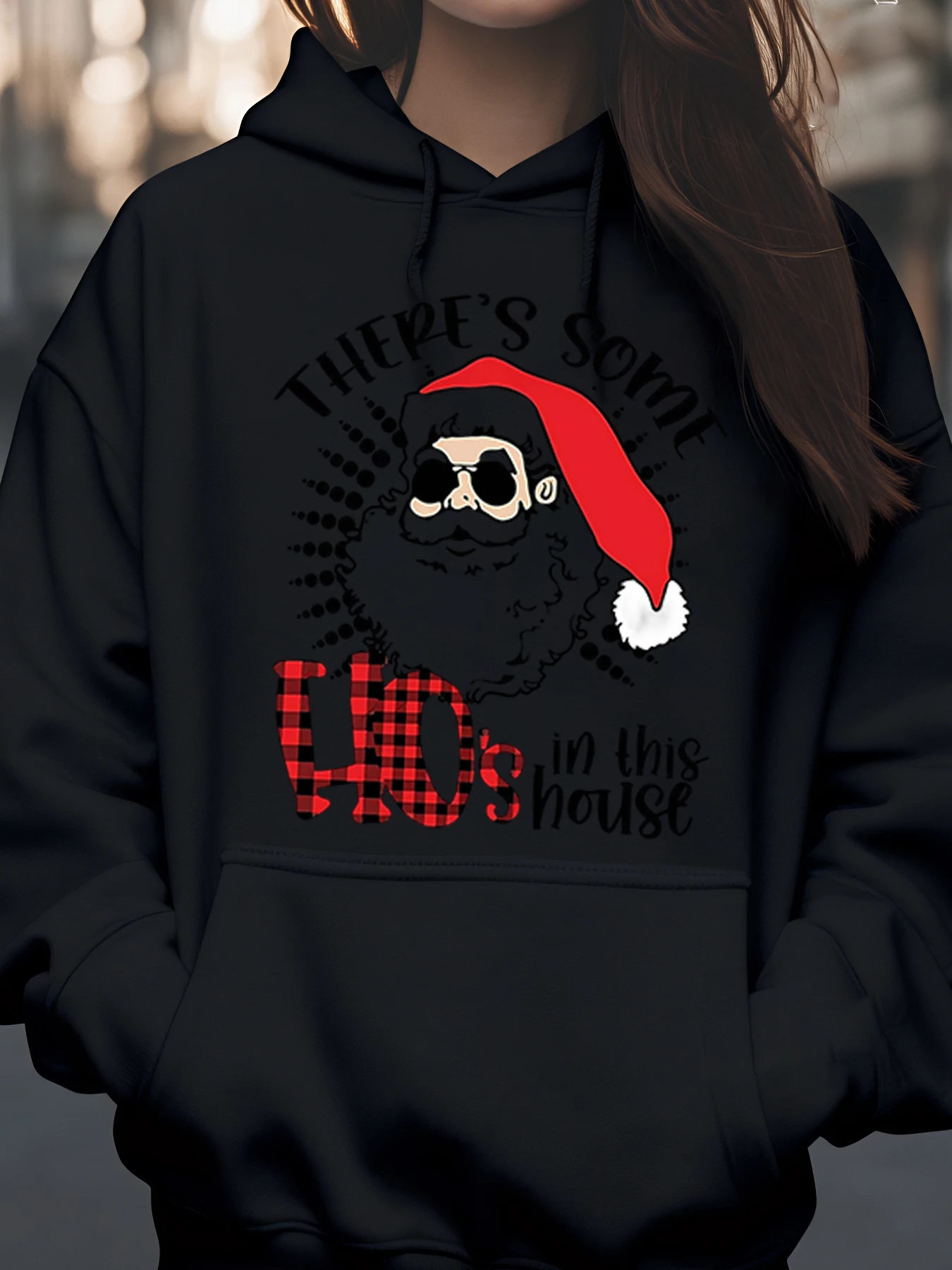 

Санта-Клаус с солнцезащитными очками и клетчатым Хо в этом доме. Рождественская толстовка с капюшоном для праздничной вечеринки для женщин.