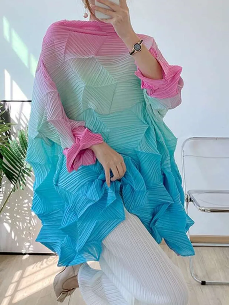 

Gradient Shirts Pleated For Women 2025 Spring And Summer New Color Block Fold Pullover Loose Irregular Long Shirt Q7YE