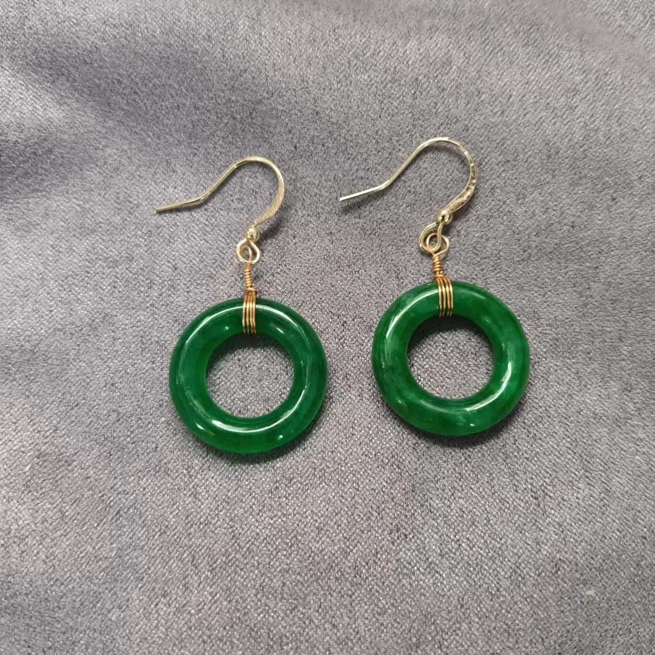 

1pcs/lot Natural Dark Green Jadeite Drop Earrings 14K gold Generous simple jade circle Featured Fashion retro accessories gem