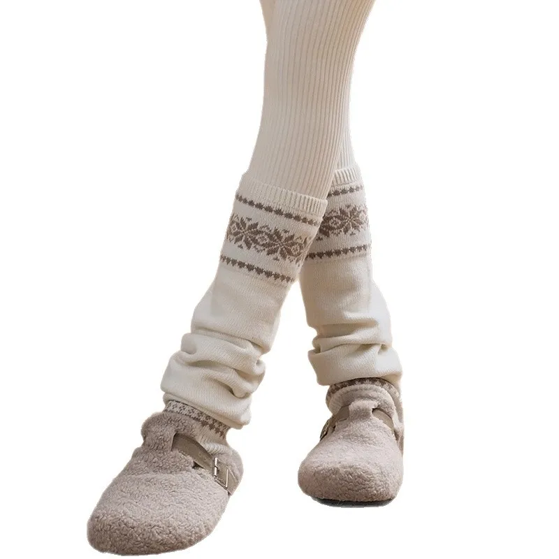 الجوارب النسائية الخريف والشتاء أكوام من الجوارب سميكة متماسكة الثلج رقيقة ودافئة رمادي العجل يغطي الدافئة الساق يغطي