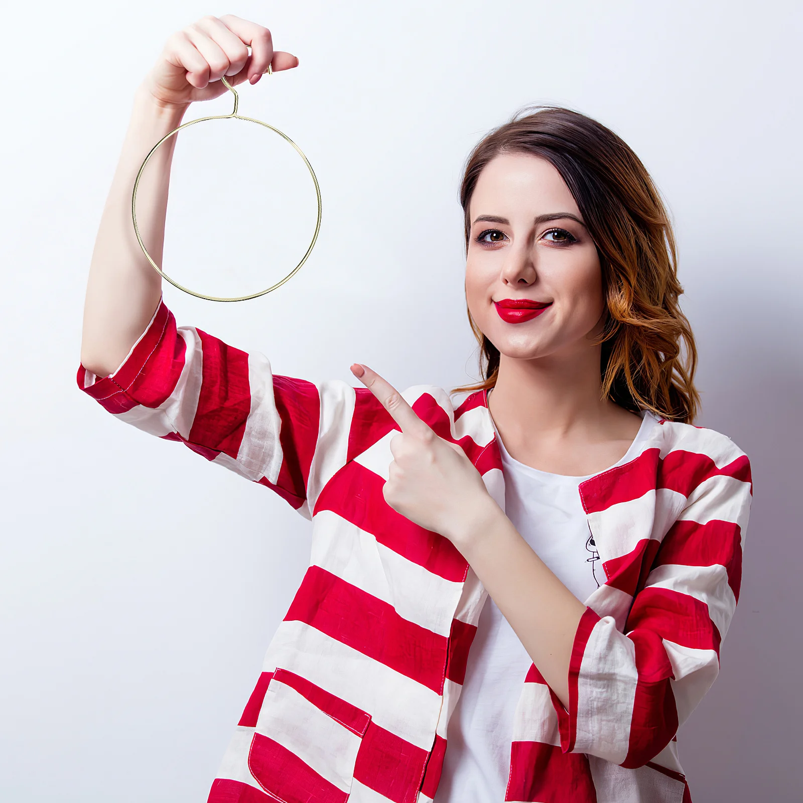 

5Pcs Round Clothes Hangers Metal Creative Scarf Holder for Home Clothes Shop Laundry Fashion Hangers Round Gold Hanger