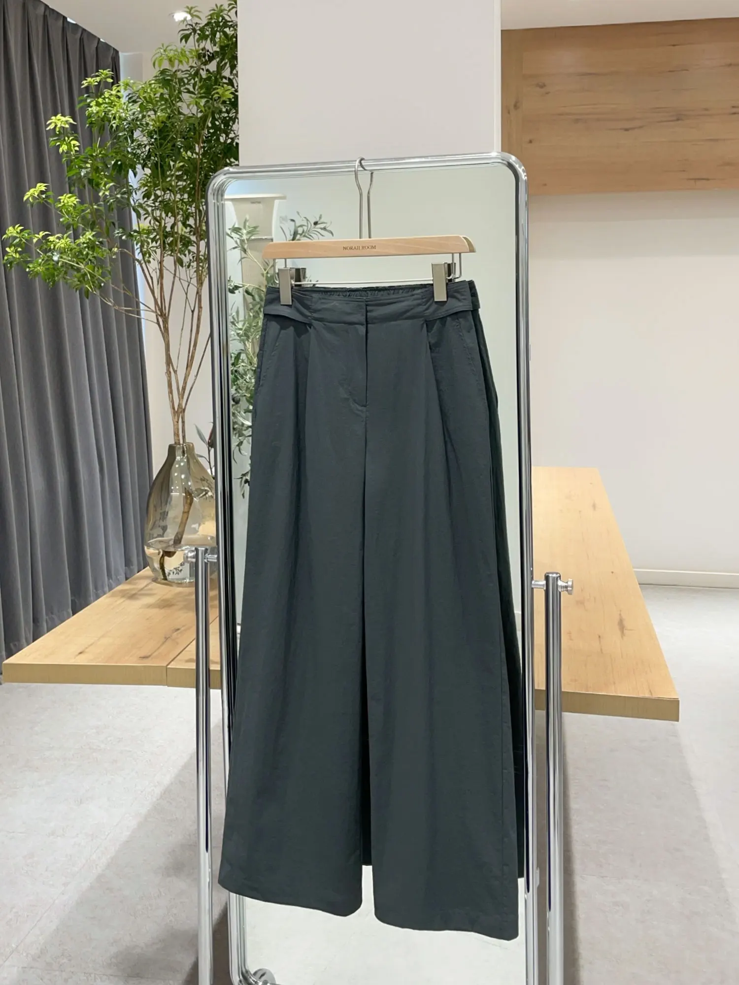 Calças Casuais de Cintura Alta com Pregas e Estilo Coreano Nuo Xiaola Verão 2025