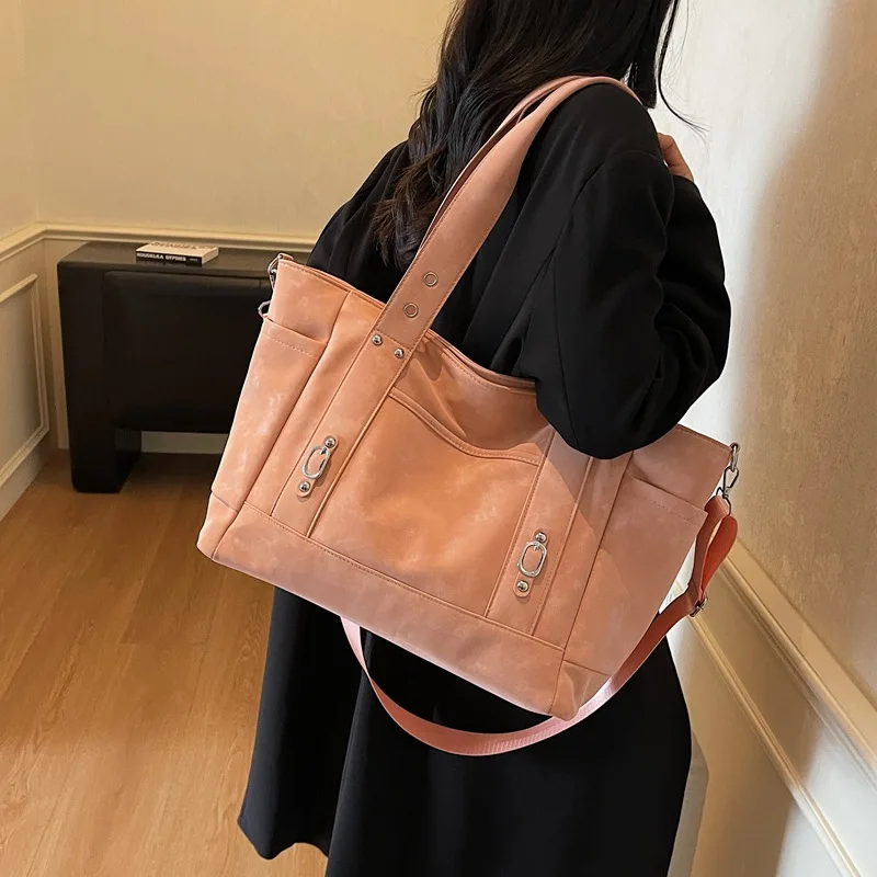 الخريف الشتاء ماتي حمل حقيبة للنساء 2025 جديد سعة كبيرة الجلد المدبوغ حقائب اليد النسائية بلون حقائب كتف التسوق