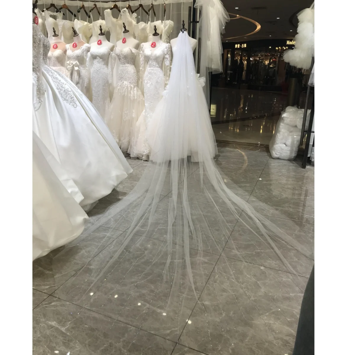 

Kisswhite Sparkle Crystals Glitter Fabric Real Work Bridal Veils 3x4 meters Cathedral Bridal Veils For Bride