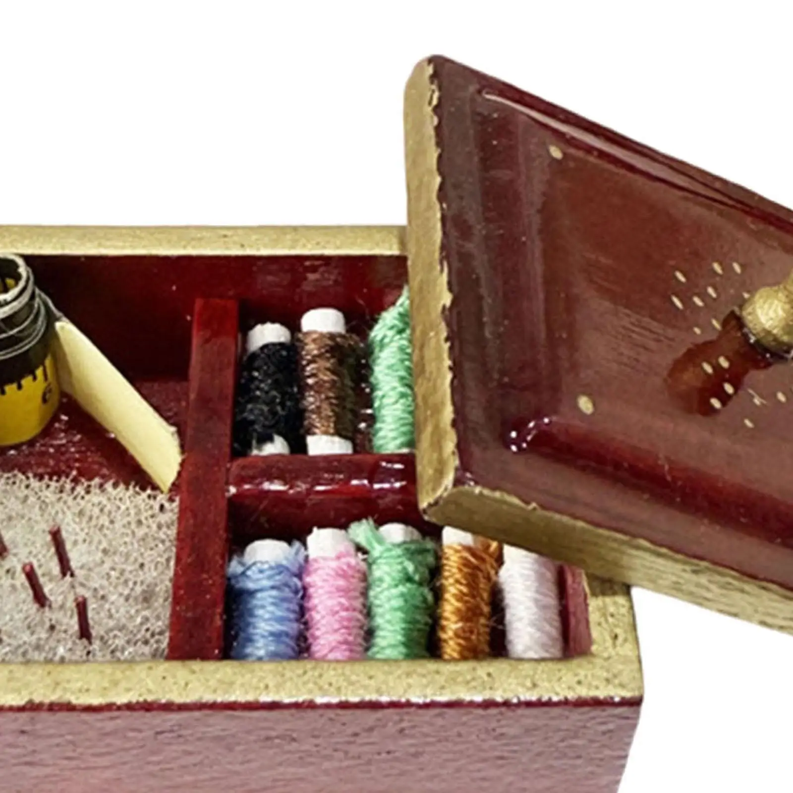 Kit de herramientas de costura para casa de muñecas a escala 1:12, accesorios para muñecas, simulación de decoración, Mini caja de costura Vintage con cubierta, piezas de casa de muñecas de juguete