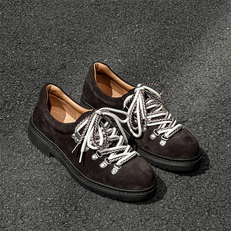 

Designer Personalized Leather Shoes Casual Business Shoes Cow Suede Mens British Style Colorful Shoelaces Derby Shoe Moccasins
