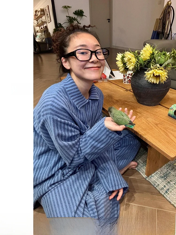 韓国スタイルブルーストライプ肥厚ベルベットパジャマ女性の秋冬長袖長ズボンホーム服 2 点セット 1