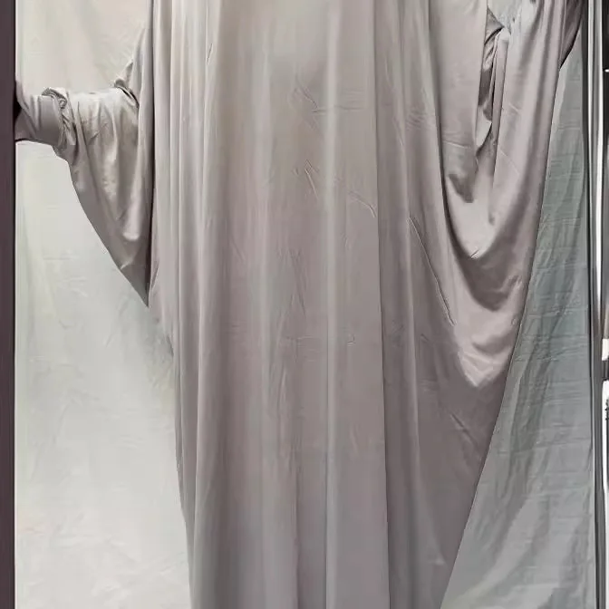 2025 Ramadan Kebaya Dubai solide modeste islamique moyen-orient et asie du sud-est vêtements pour femmes musulmanes avec manches chauve-souris à capuche