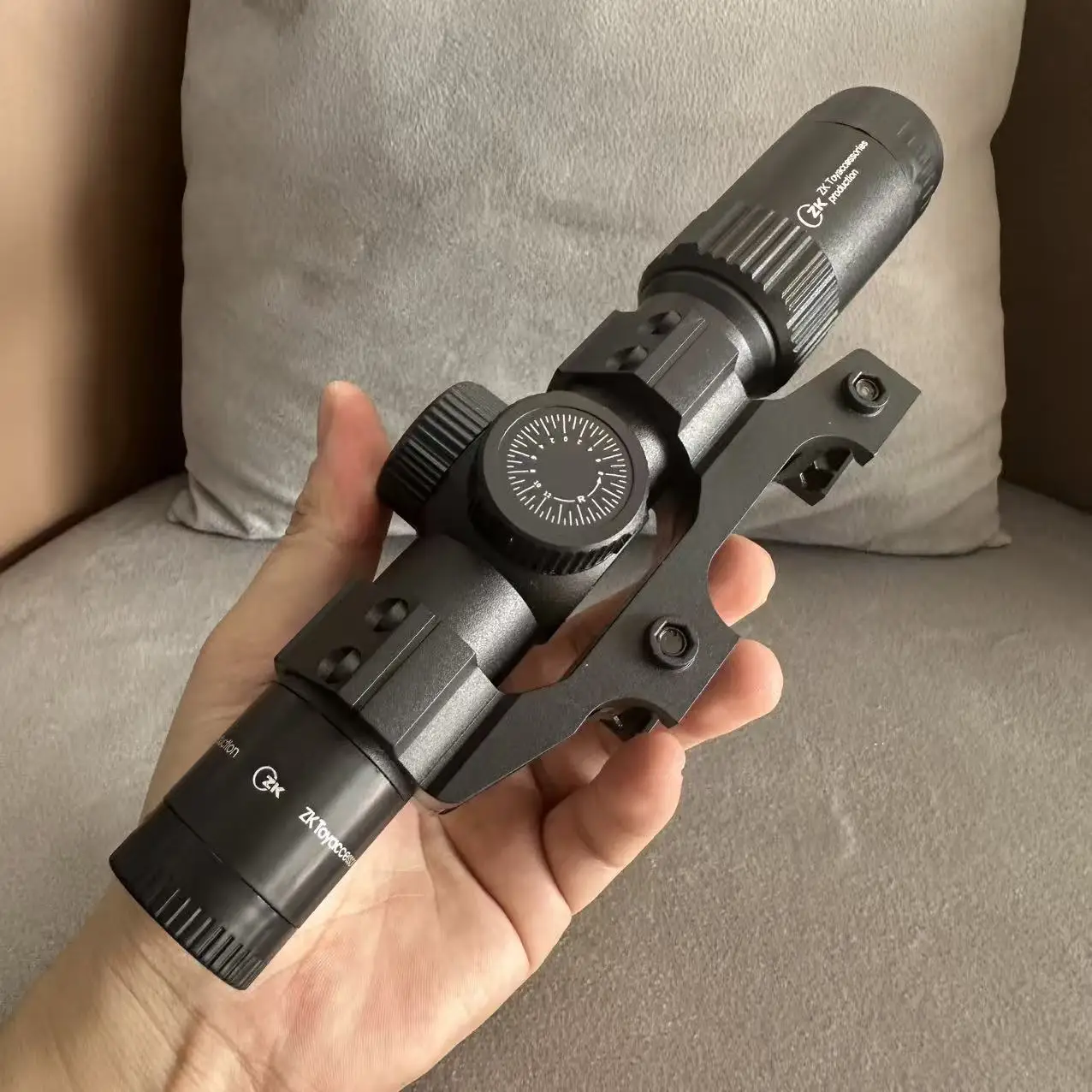 Portable Hand Grip Handle Built-in Mini Flashlight for Outdoor Game Toy Decoration