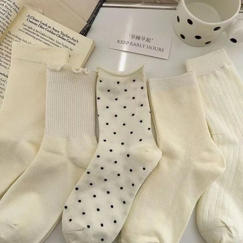 5 paires femmes chaussettes blanches automne mi-longue chaussettes décontracté fille été mince conception douce couleur unie Coquette chaussettes bonneterie 2025