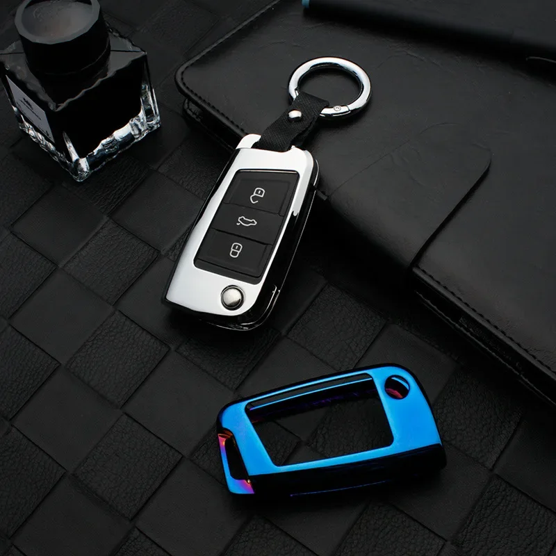 For Skoda YETI Superb Kodiaq Karoq Fashion Metal Car Key Cover Bag Protection Keychain Car Accessories Key Purse Shell Men Women