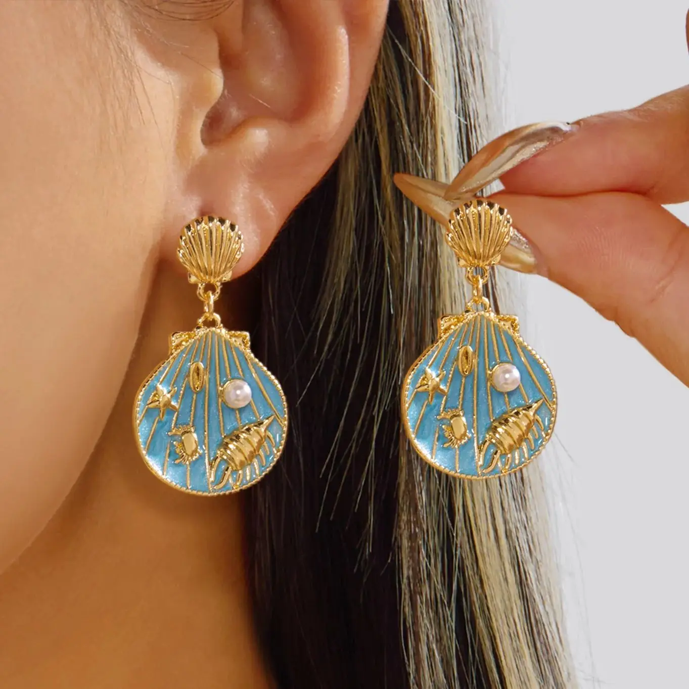 

Design Sense Starfish Stud Earrings for Women Temperament Imitation Pearl Ocean Style Earrings Charm Girl Beach Party Jewelry