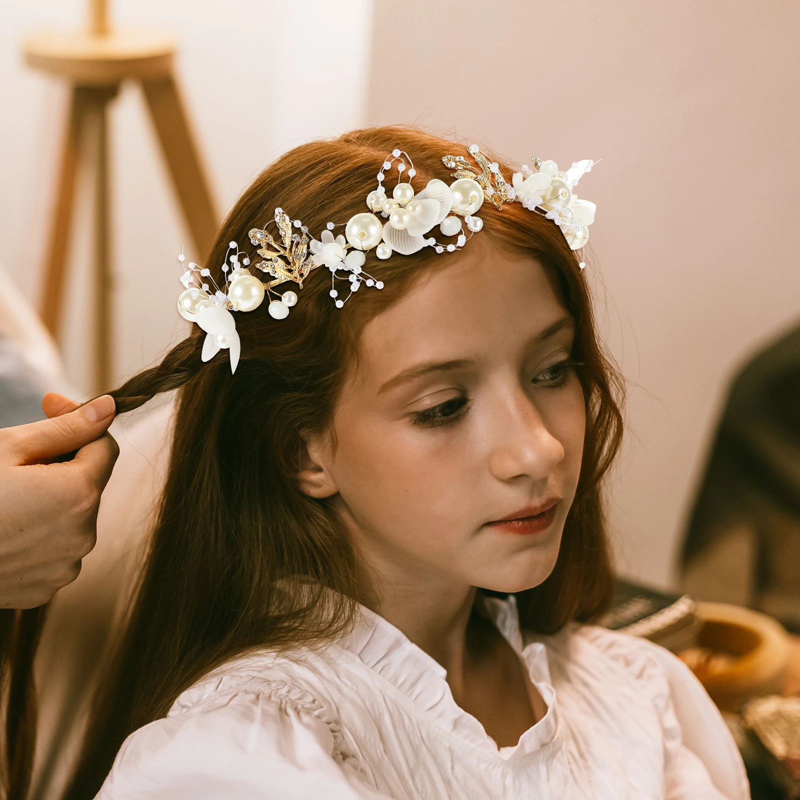 

Pearl Flower Decorative Headdress Wedding Bride Hair Jewelry Hoops Golden Hairstyle Pearl Flower Design Headb Accessories