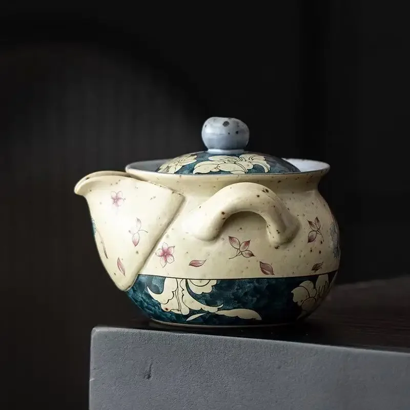 180ML Antique Butterfly Dance Lily Treasure Bottle Pot Caramel Glaze Ceramic Hand Grab Pot Filter Brewing Teapot Retro Tea Set