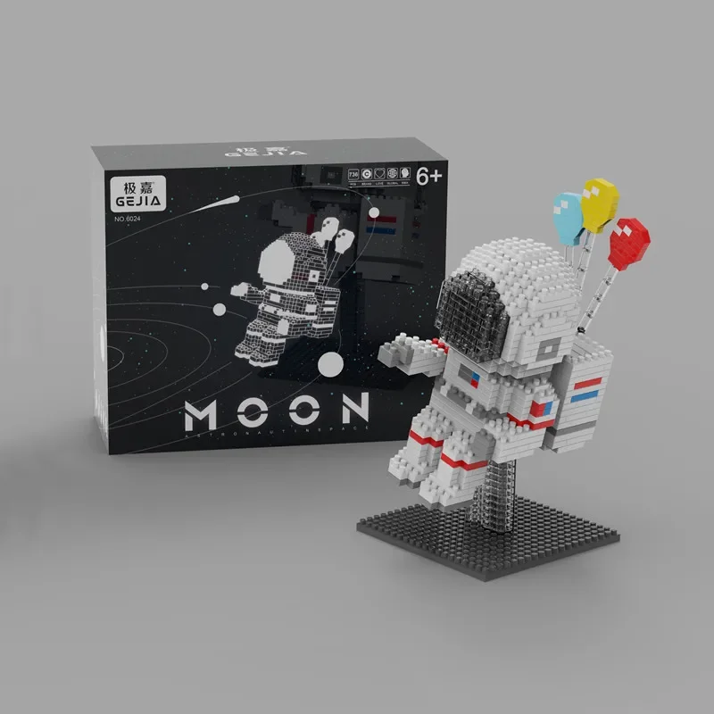 Moon Spaceman Earth Figures Cartoon LOVE Astronaut Micro Building Blocks Diamond Mini Brick Figrues Toys for Kids Fashional Gift