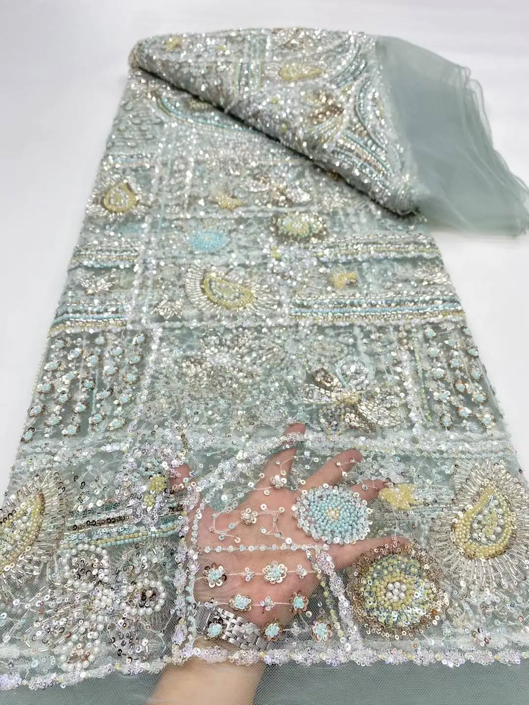 아프리카 나이지리아 비즈 프랑스 메쉬 레이스 스팽글 고품질 2025 자수 레이스 스팽글 레이스 웨딩 드레스 여성용