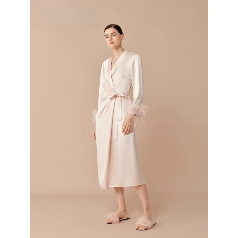 

Silk nightgown can be worn outside