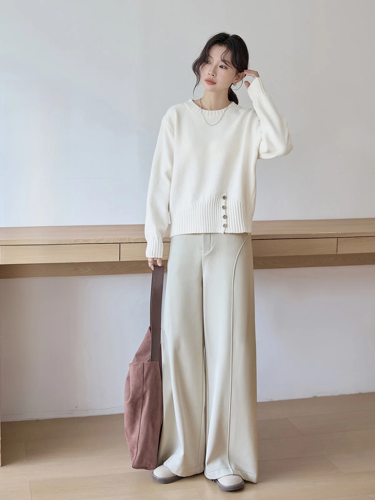 

Стильный женский свитер HuiXi с круглым вырезом и боковыми пуговицами, осенне-зимний, модный, универсальный, цвет нектарина