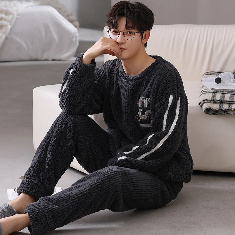 

2025 новый модный зимний пижамный комплект из кораллового флиса для мужчин, зимняя теплая ночная рубашка, большой размер L-5XL, пижамы Hombre, Прямая поставка