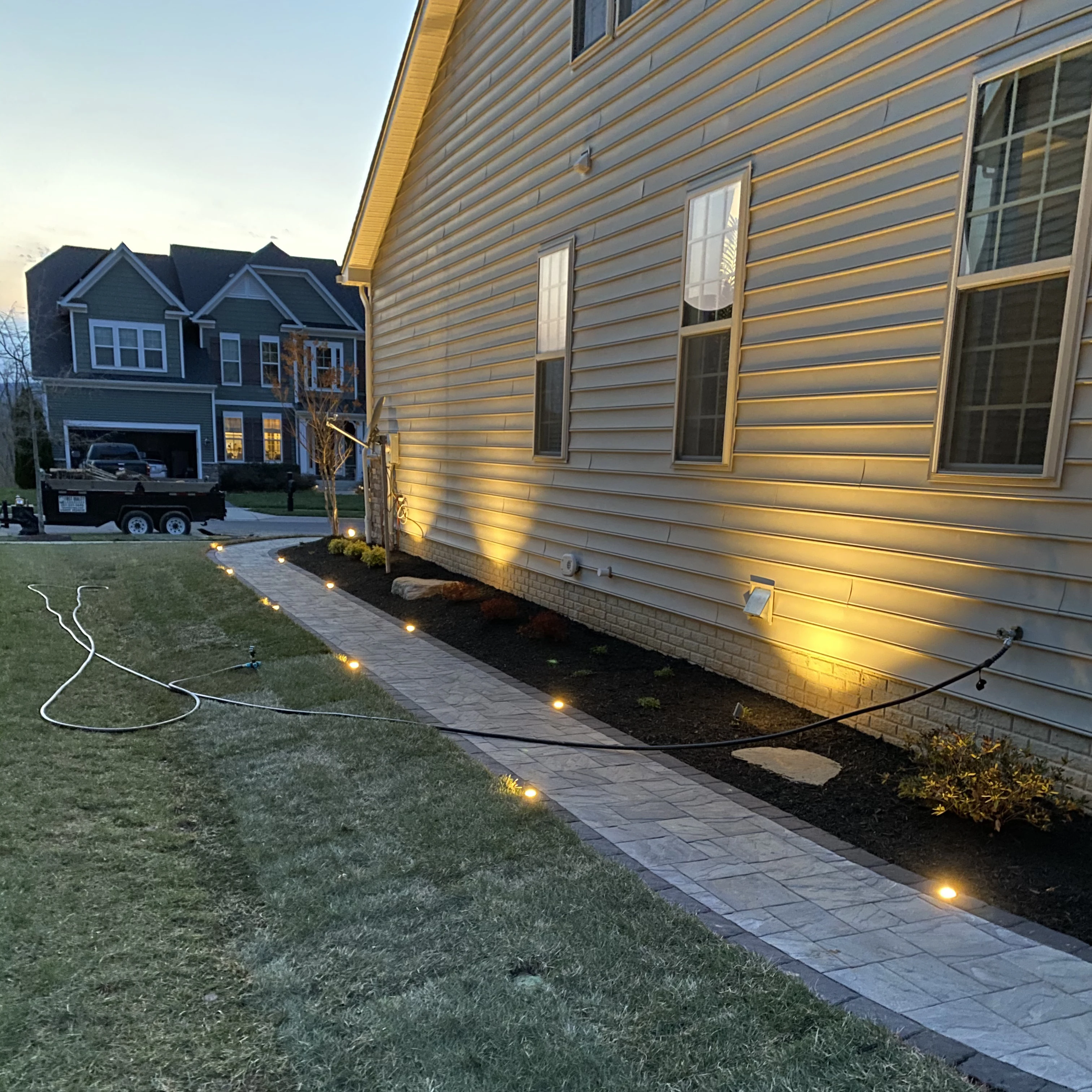 

QACA 6 Pack Aluminum Alloy Led Underground Lights AC/DC 12-24V 5W, IP67 Waterproof Outdoor Garden Spot Landscaping Lighting