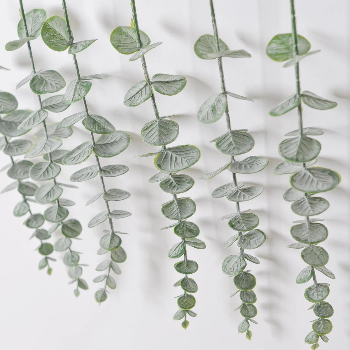 1/5 sets Artificial Eucalyptus Wall Hanging Decor Fake Eucalyptus Vines Plant Decor with Stick and Ropre