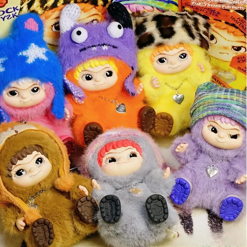 

Wakuku Fuzzy In Fashion Fun Party Box Blind Cute Wakuku Figure Action Box Mystery Cute Doll Bag Pendant Surprise Gift Bag Toy