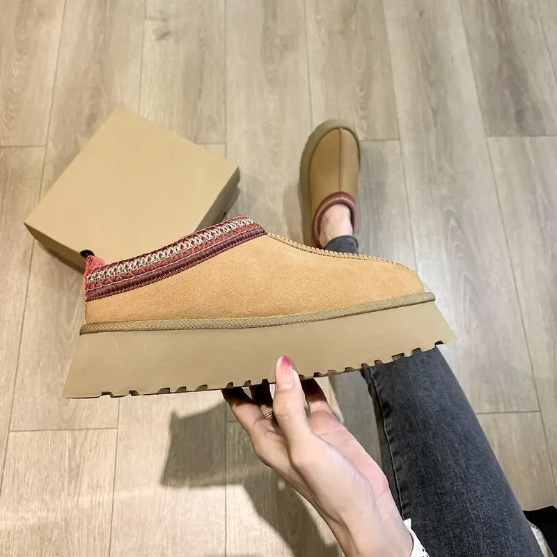 Snow Boots for Women 2024 Winter New Cashmere Warm Platform Without Heel-covered Hair Half Slipper Cotton Shoes for Women Q426