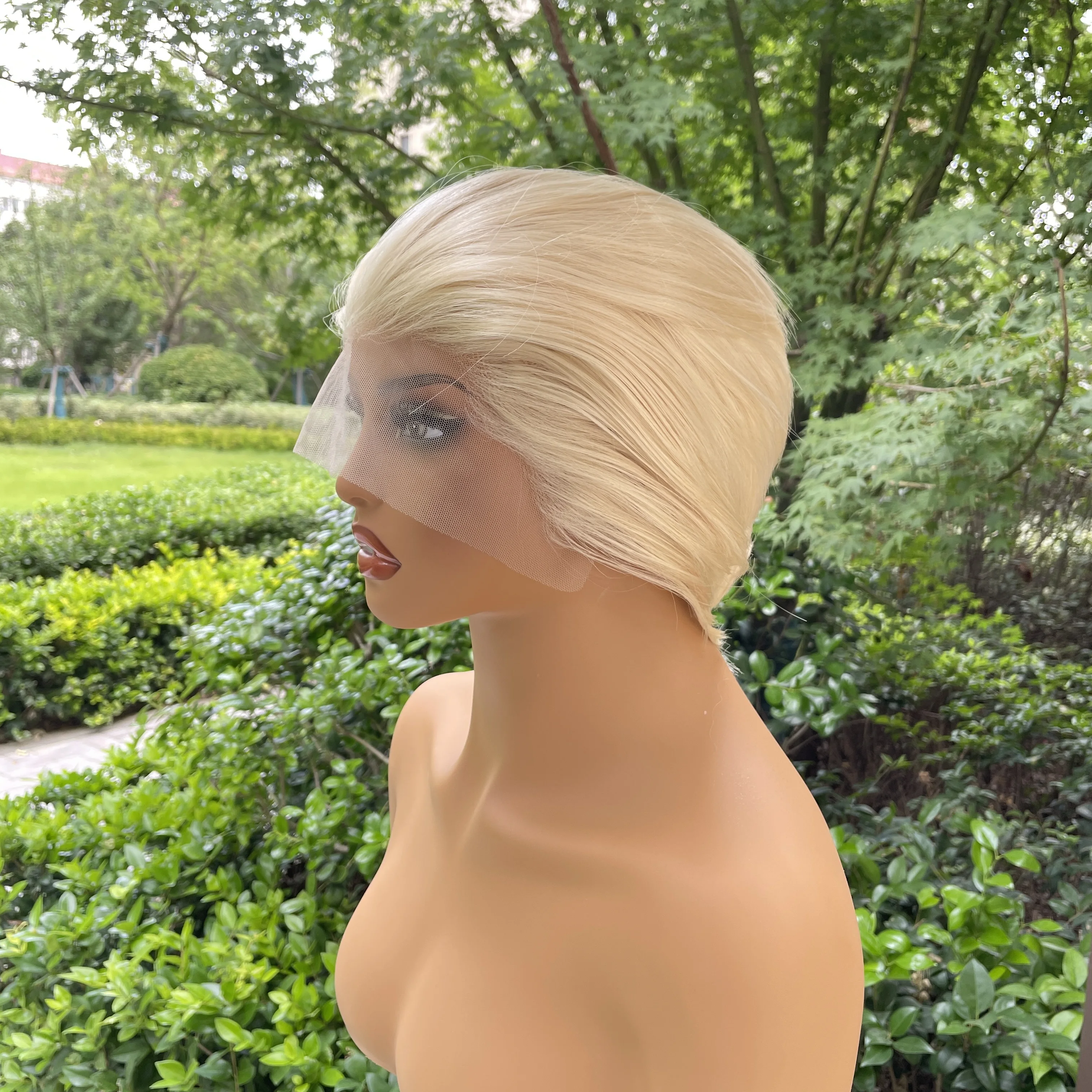 613Blonde Widow‘s Peak Short Bob Cut  Wig for Woman 13x4 Synthetic Lace Front Glueless Wig Medium Cap Pixie Cosplay Wig for Man