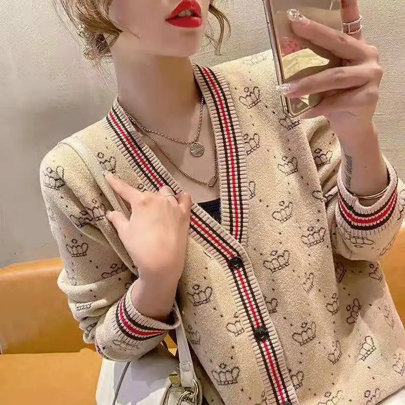 Women Clothing Fashion Buttons Loose Thick Sweater Top Tee Autumn Winter Vintage Printing Knitting V-neck Long Sleeve Cardigan