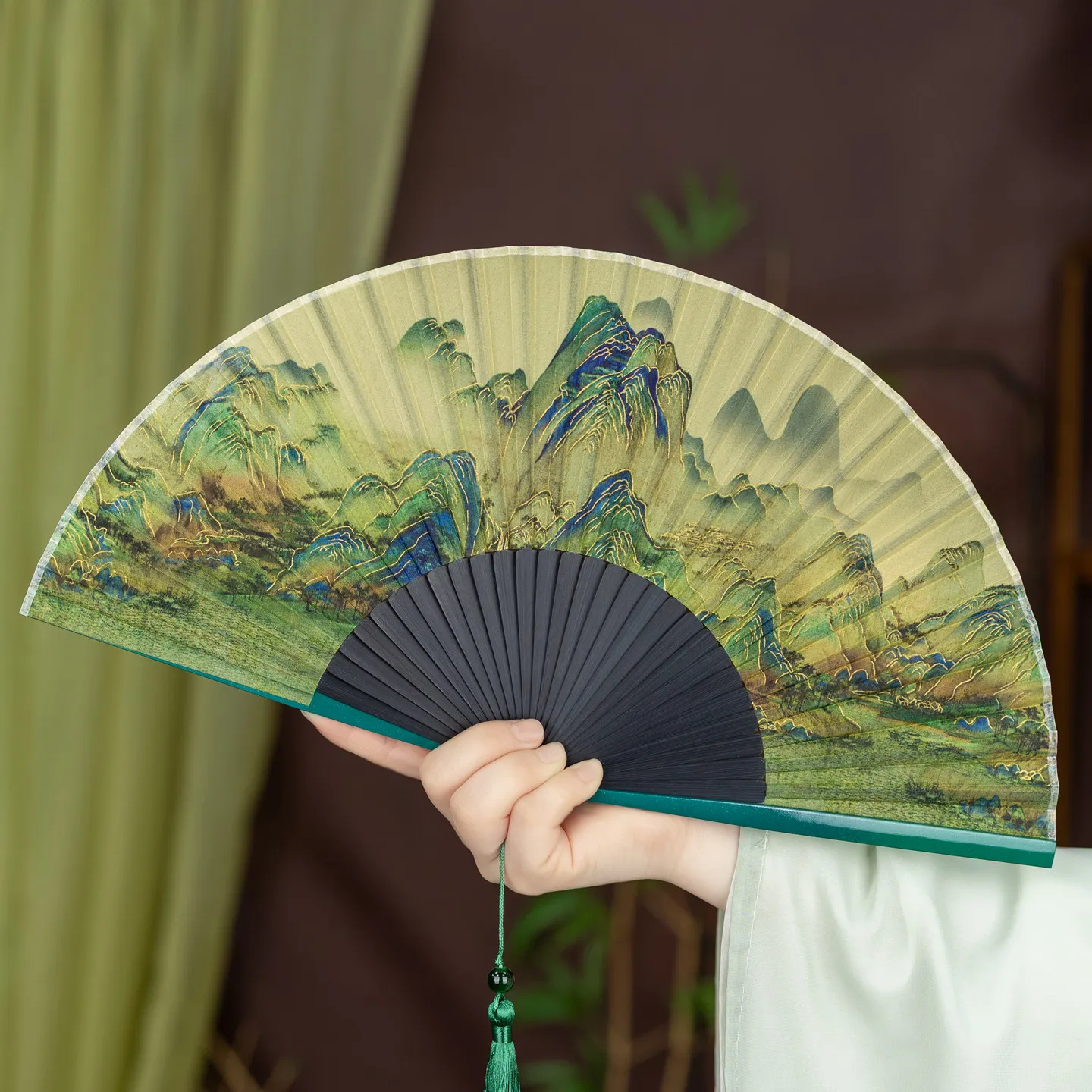 National Style Fan Folding Fan Antique Style Summer Portable Small New Hanfu Photo Special Dance Fan Opening and Closing Silky