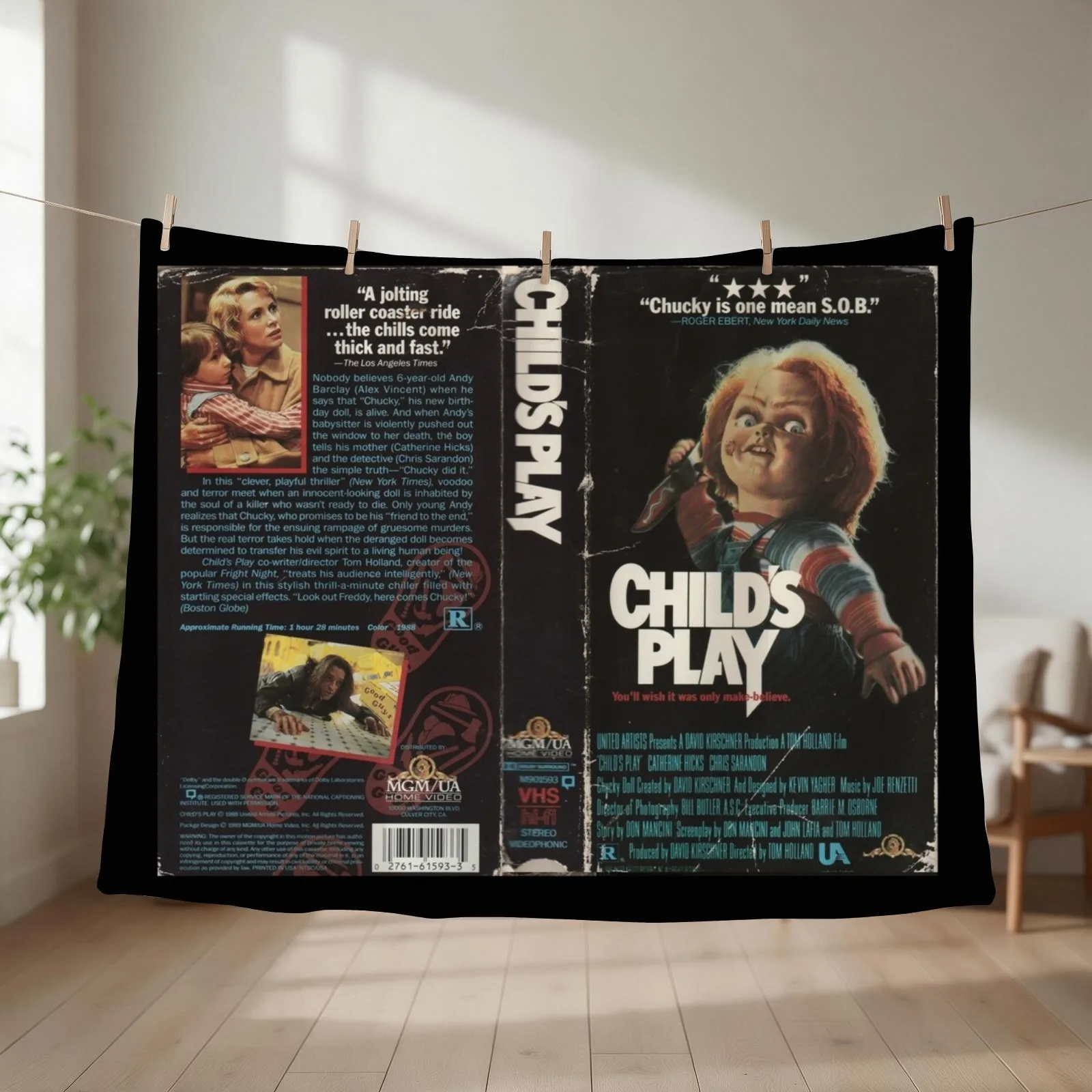 HORROR Art work Cover Throw Blanket couch cozy soft plush fuzzy picnic outdoor blanket