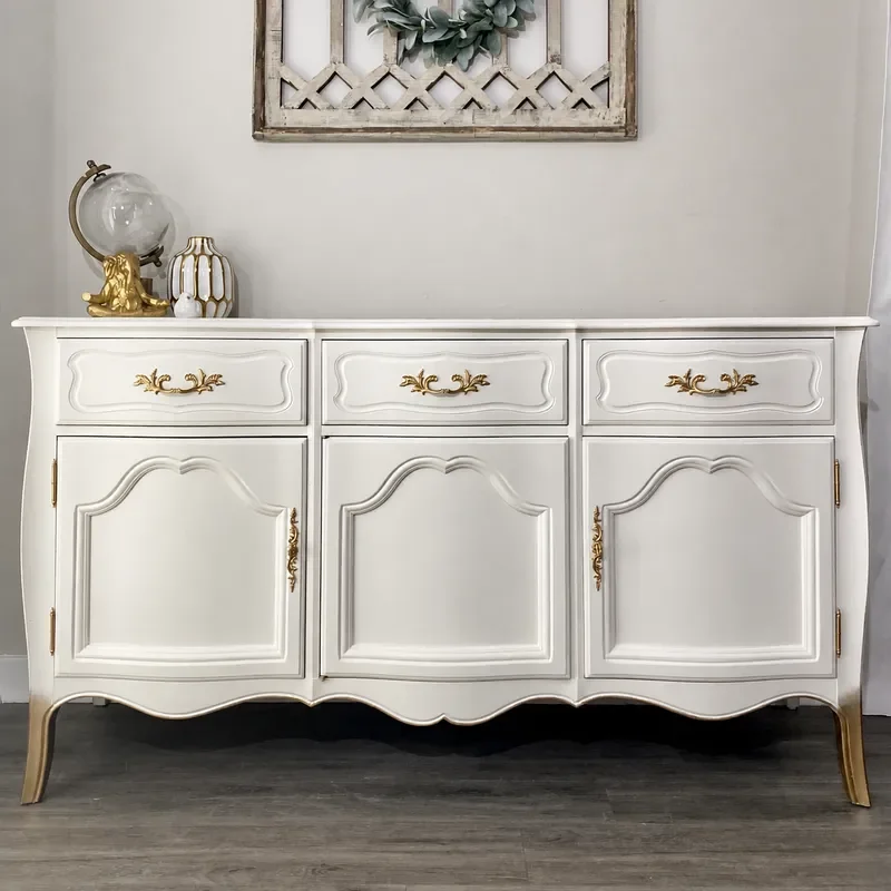 Solid Wood Retro Dining Side Cabinet Carved Three Door Wall Storage Unit for Living Room Decoration