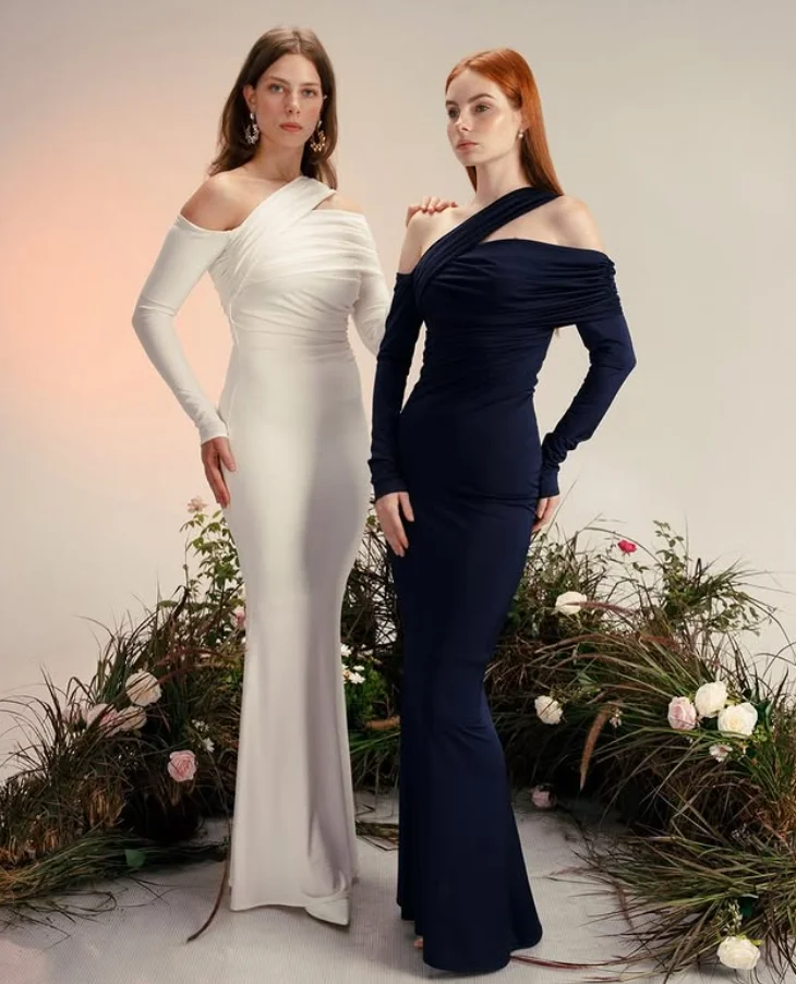 Simplicity Wrapped White Prom Gala Dresses Off Shoulder Long Sleeve Ruched Middle East Evening Celebrity Gown Customized