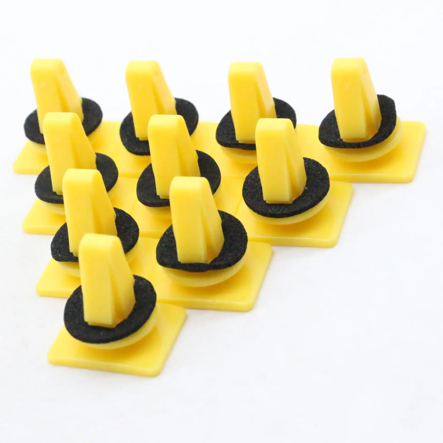 

10 pcs Side Moulding Clip with Sealer Nylon Trim Retainer Fasteners for Fit Kia Hyundai 87756-4A000 Direct Replacement