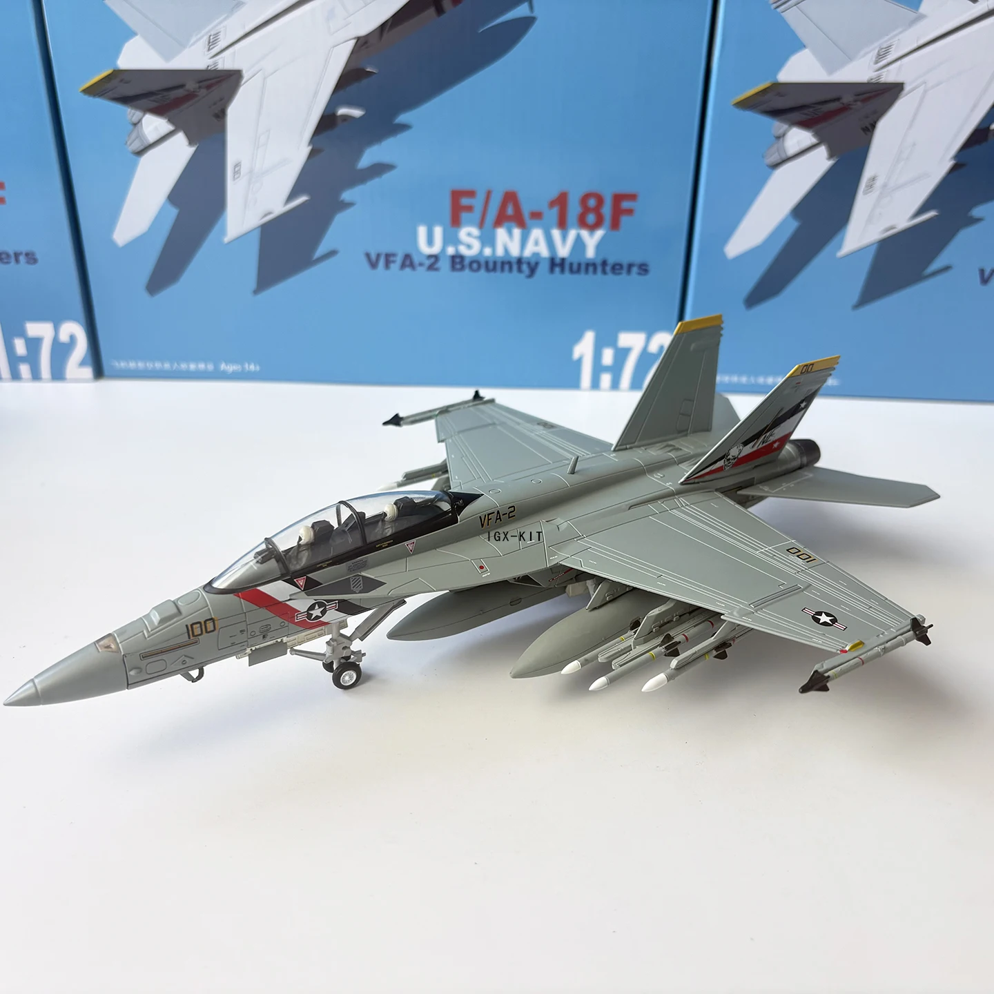 Model samolotu w skali 1/72 US – Model Kit Planes recenzja i cena