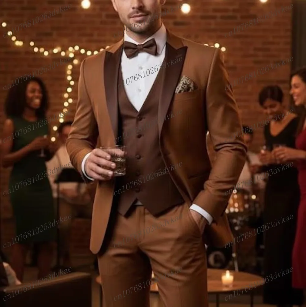 

New Brown And Dark Brown Men Suit Wedding Party Formal Groom Groomsman Prom Business Male Tuxedos 3 Piece Set Jacket Vest Pants