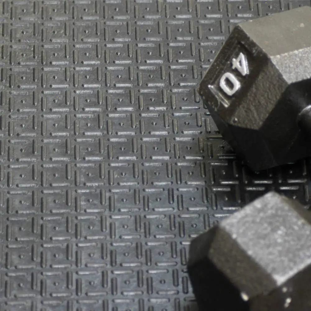 Tapete resistente Tooth II, preto, 1/2 polegada x 4 x 6 pés