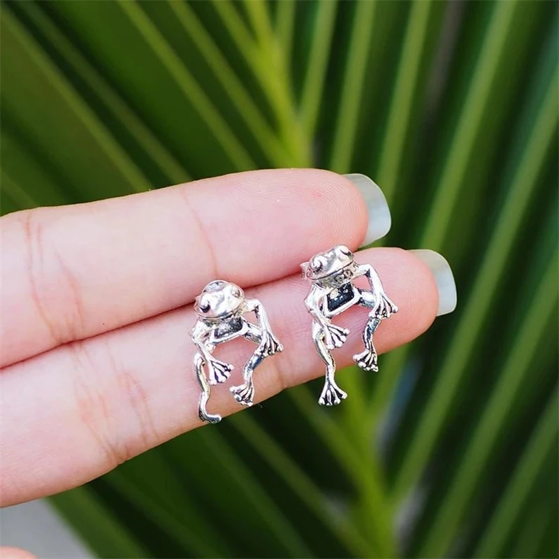 2pcs Cute Frog Earring For Women Vintage Silver Color Punk Gothic Animal Stud Earrings Pirecing Female Charm Party Jewelry Gift image 5