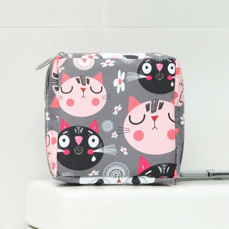 Cartoon Cat Cute Small Cosmetic Bag Lipstick Makeup Bags Organizer Beauty Case Sanitary Napkin Pad Storage Bag Girls Purse Pouch