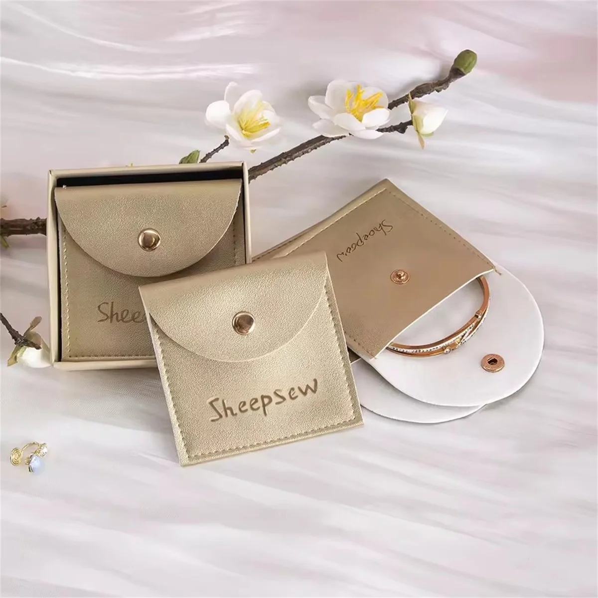 

50Pack Personalized Logo Pu Leather Jewelry Packaging Bag Wedding Gift Pouch Premium Earrings Keychina Storage Bags with Metal B