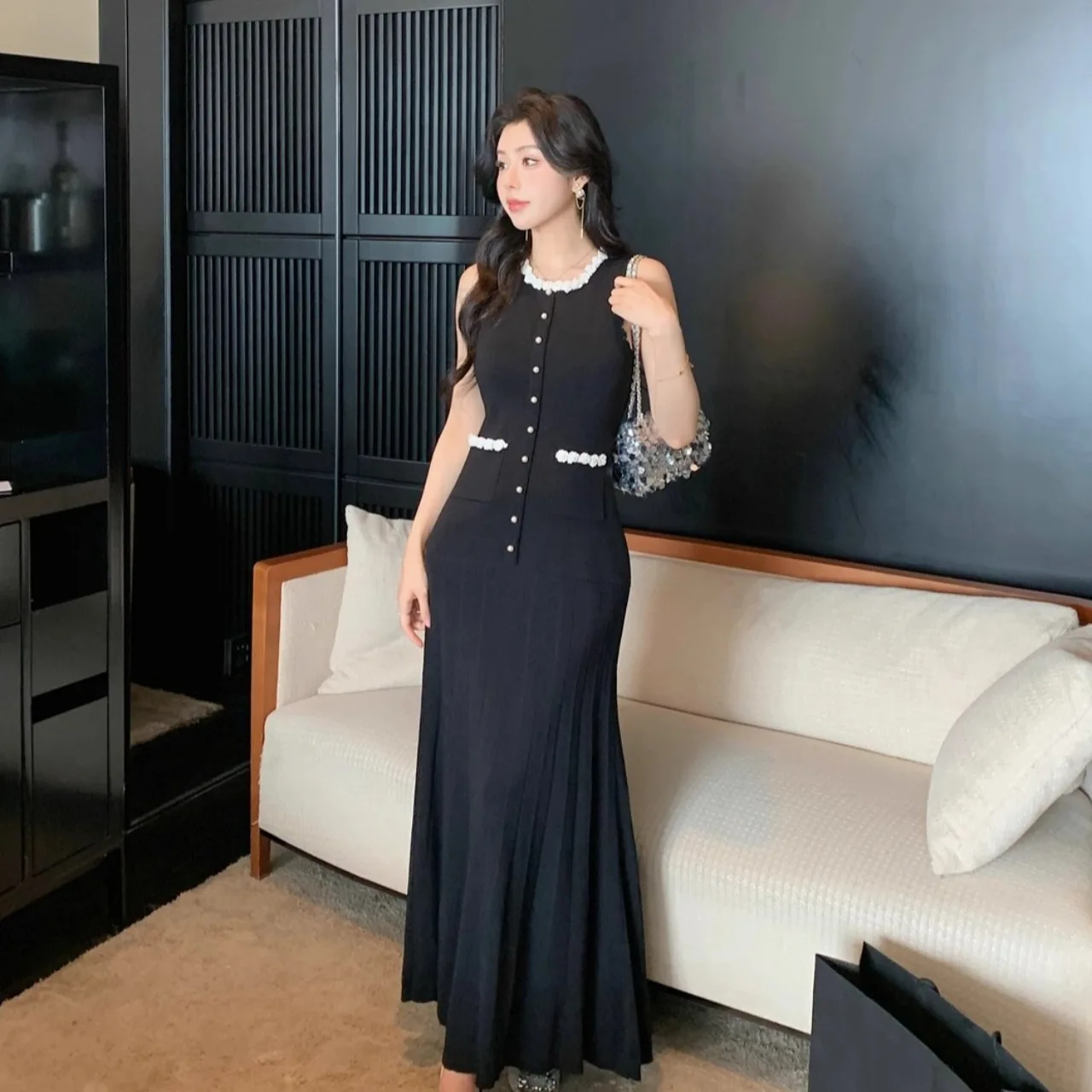 Ladies 2025 Summer Black Sexy Sleeveless O-neck Single Breasted Knit Dress Women Green Elegant Slim Fashion Pleated Long Dresses